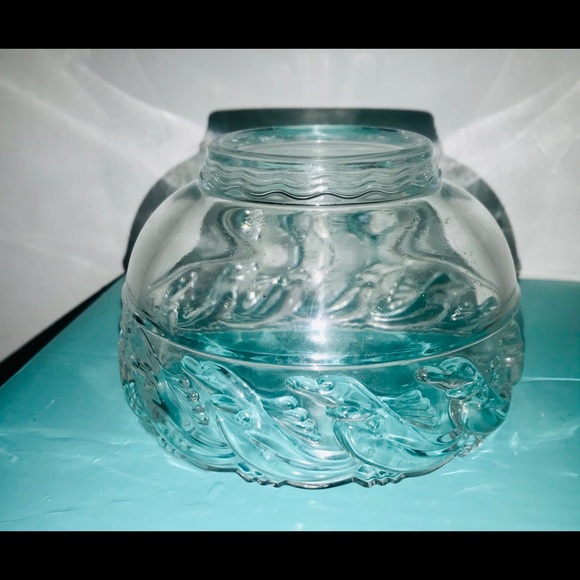 New Tiffany Dolphin Scalloped Rim Art Glass Bowl - Picture 7 of 16